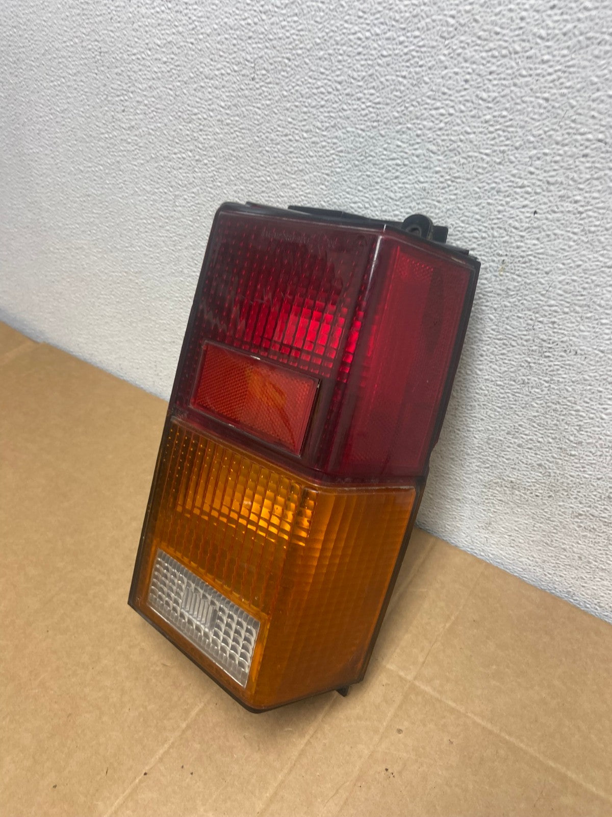 1984 to 1996 Jeep Cherokee Right Passenger RH Side Tail Light AD5298 LK1