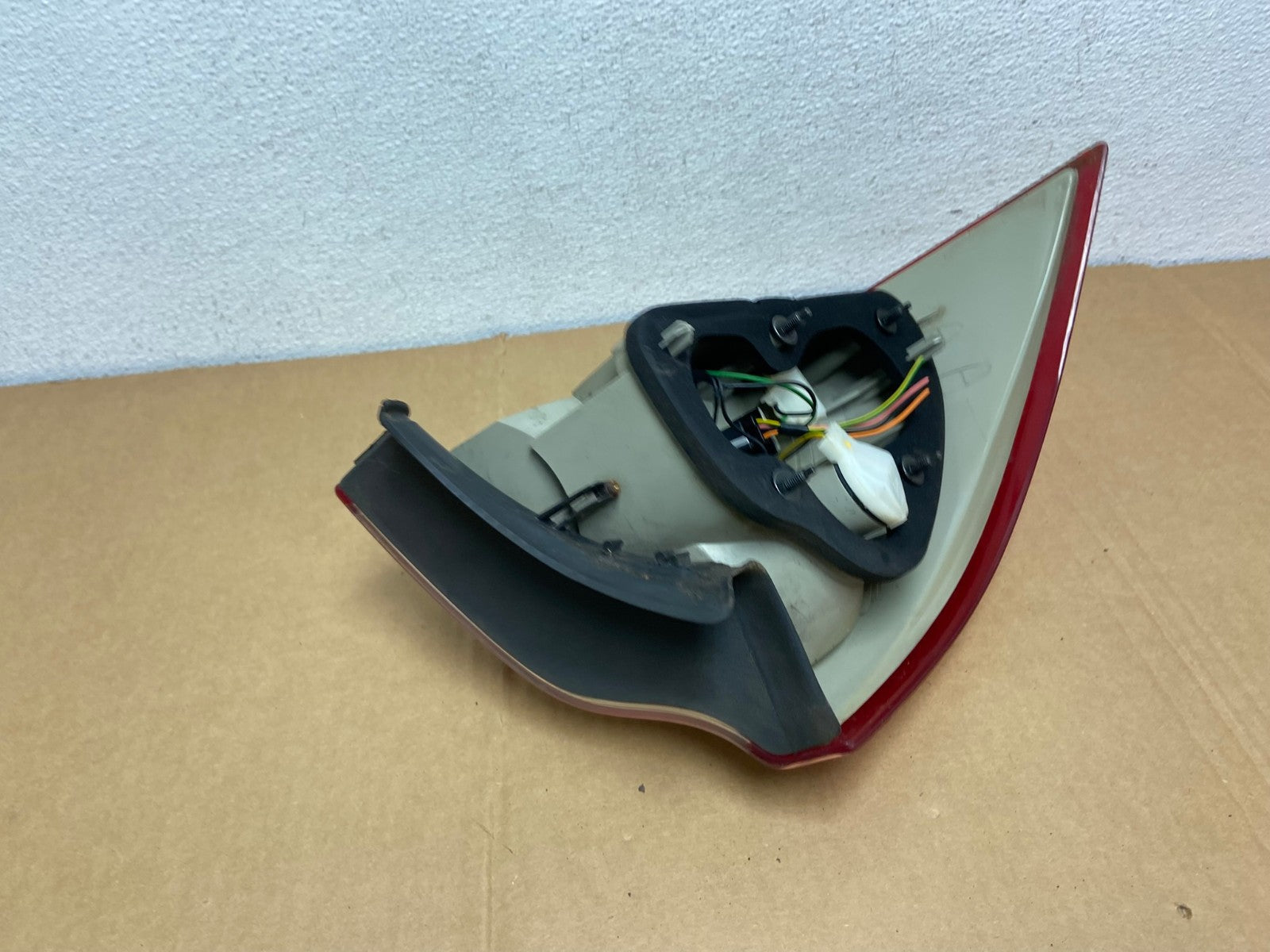 2004 to 2007 Saab 9-3 Convertible Right Passenger Side Tail Light AC7436 LK4