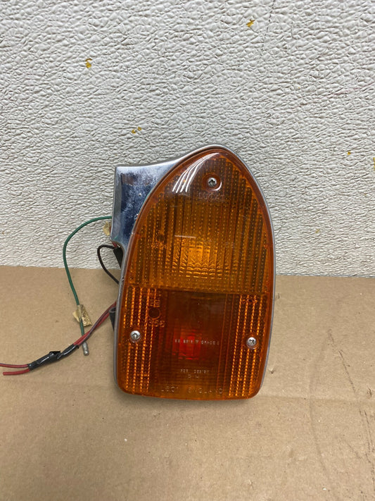 1975 to 1979 Jaguar XJ6 XJ12 Right Passenger RH Side Tail Light j8741 DG0