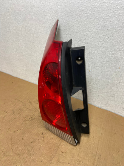 2004 to 2009 Nissan Quest Left Driver Lh Side Tail Light AD1334 LK1