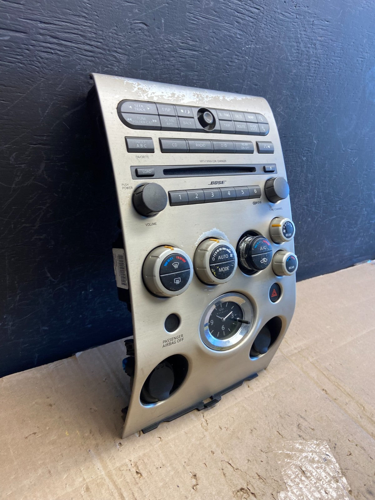 2004 to 2007 Infiniti QX56 Radio Player Climate Control Panel Bezel AE1965 DG4