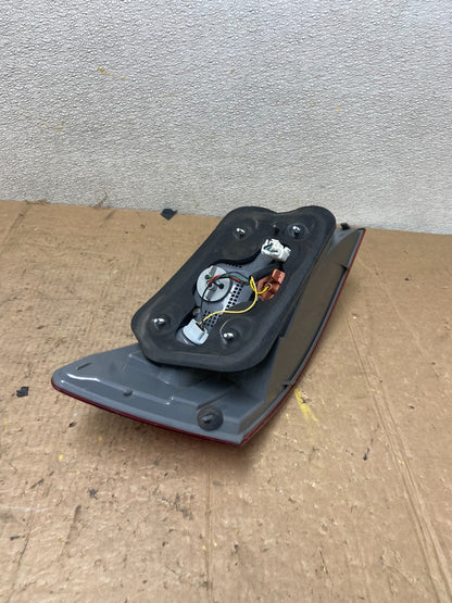 2009 to 2010 Hyundai Sonata Right Passenger Side Tail Light AA36875