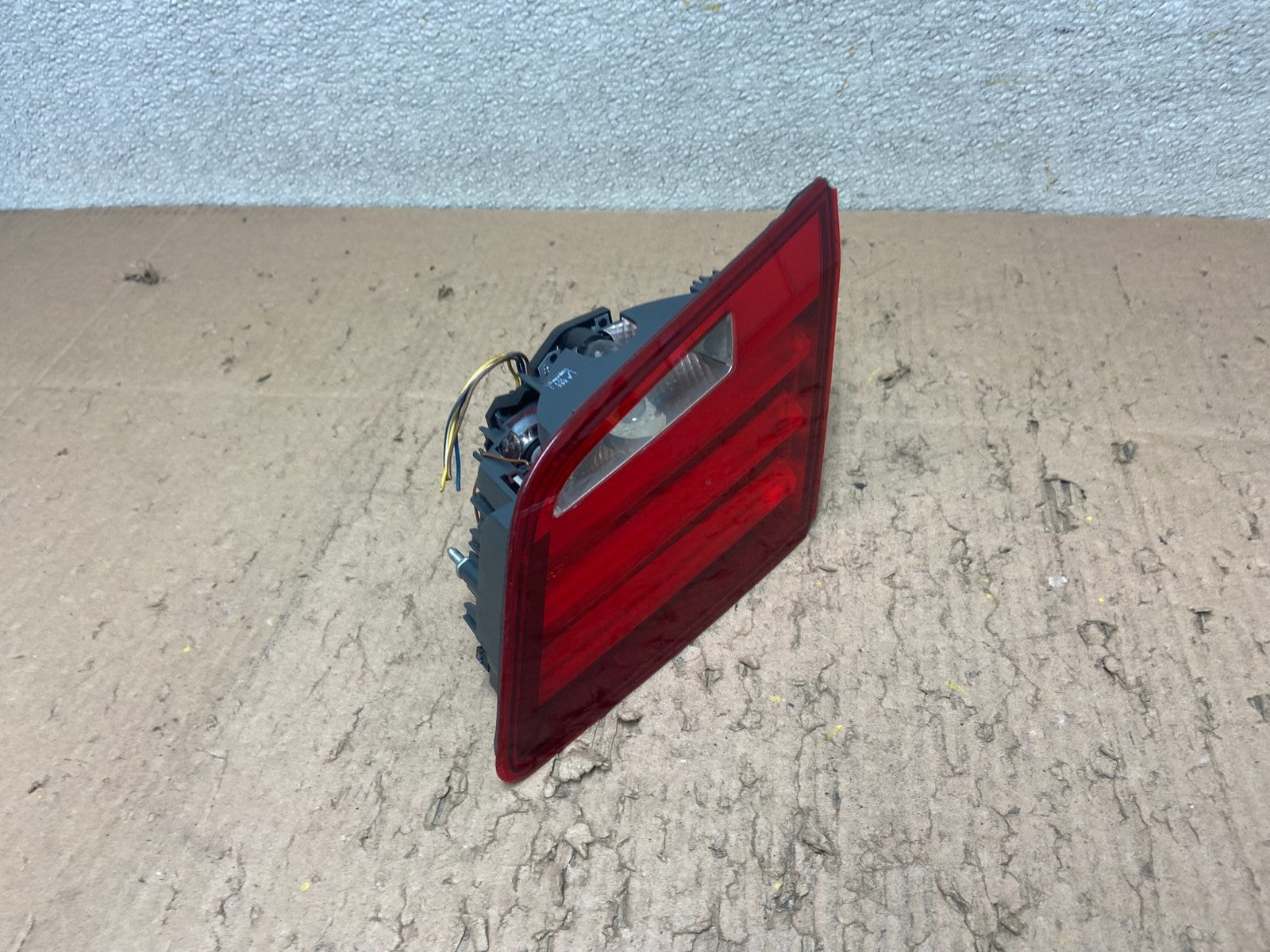 2011-2013 BMW 5 F10 Rear Right Passenger Rh Trunk Inner Tail Light OEM Y4869 DW2