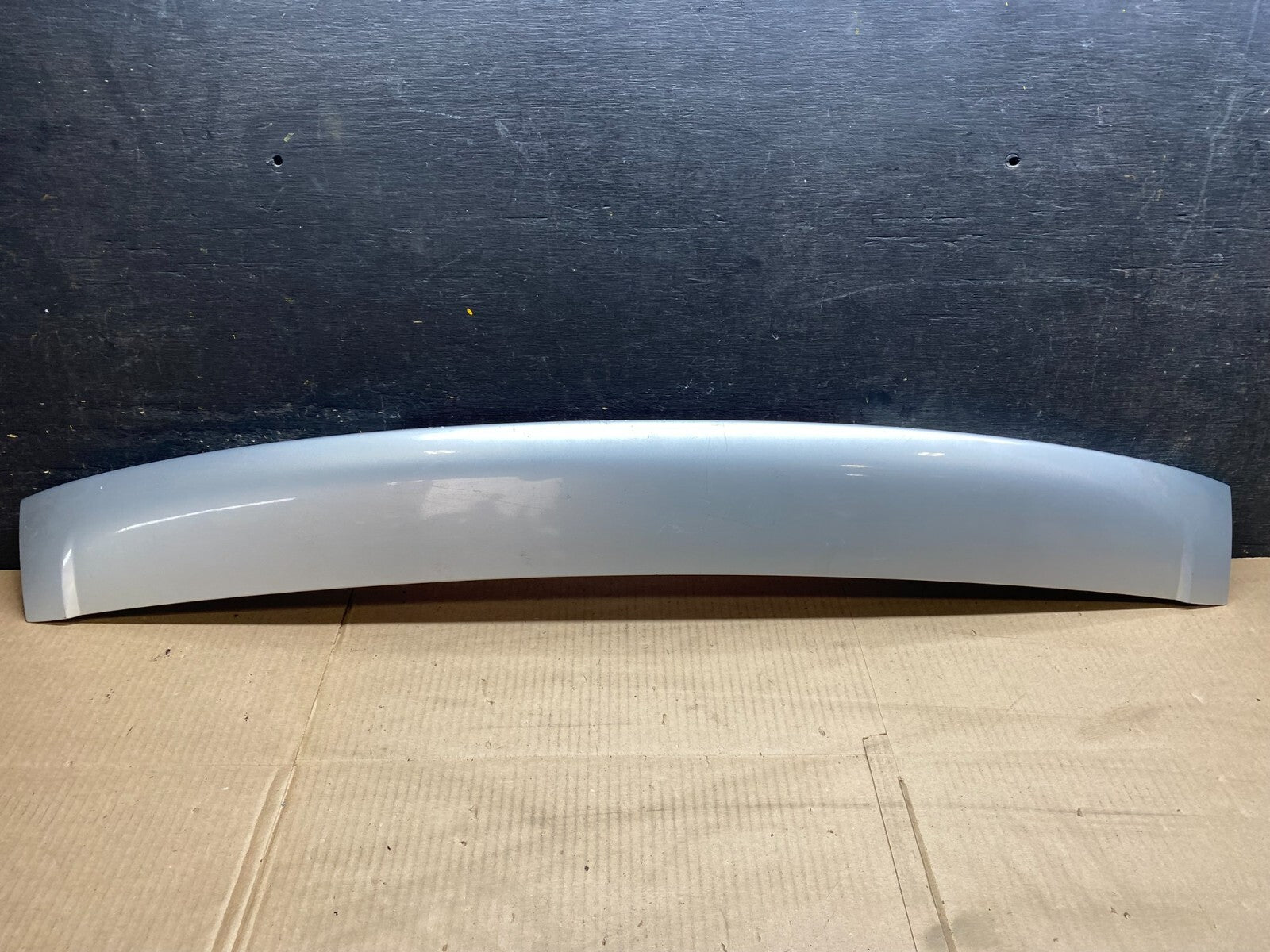 2004 to 2007 Volkswagen Touareg Rear Spoiler OEM C8123 OEM DG10