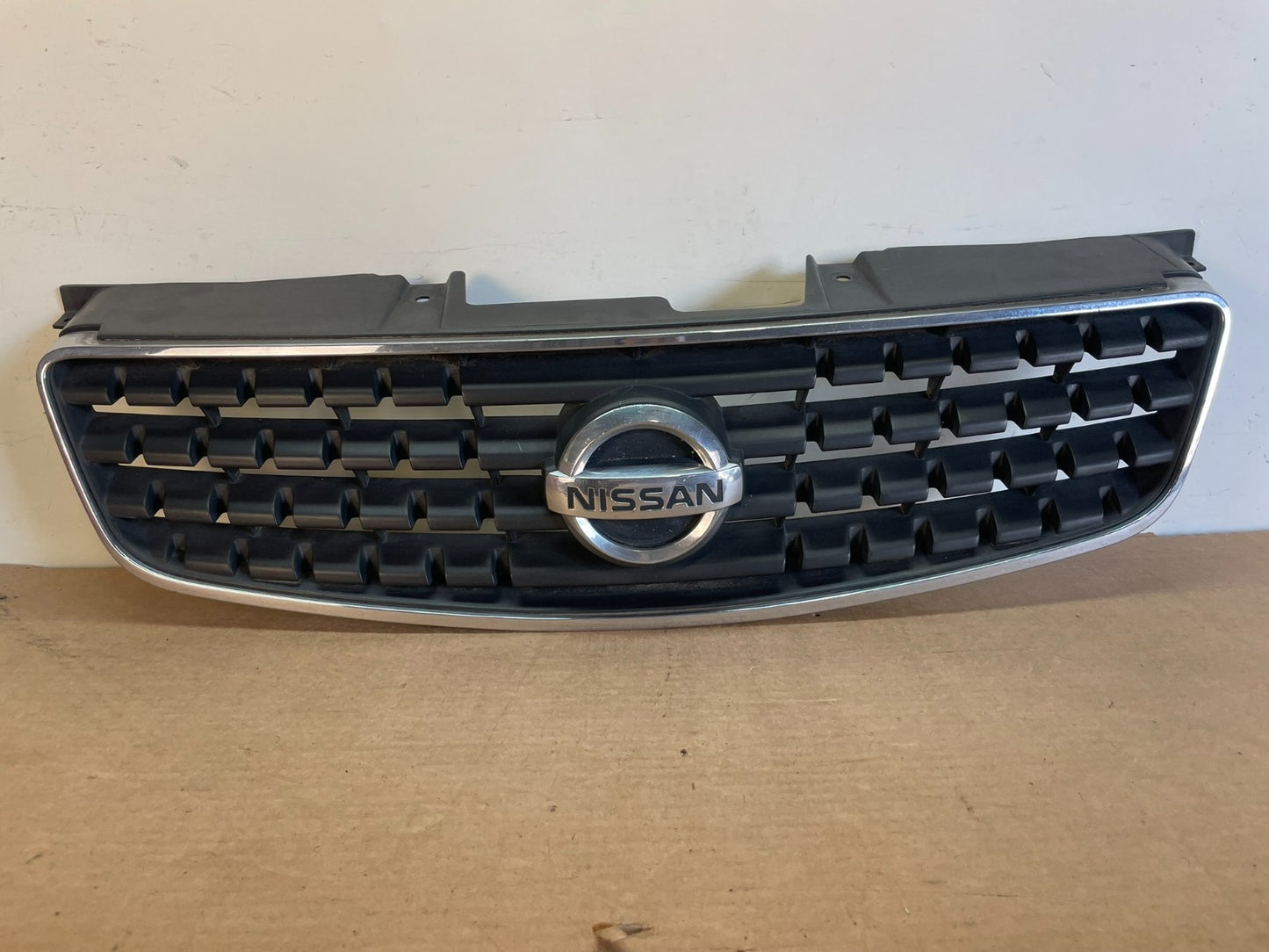 2005 2006 Nissan Altima Front Upper Grill Grille AF8821 DG0