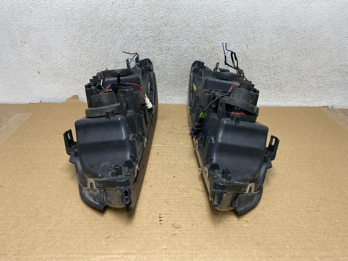 2001-2003 BMW E39 5 Series Headlight Left+Right Set Angel AH7840 DG8