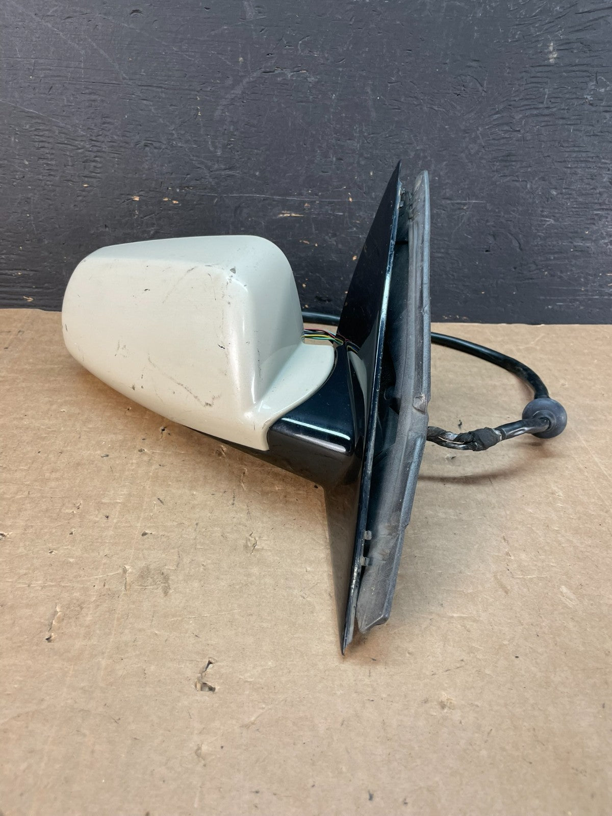 2005 to 2011 Cadillac STS Right Passenger RH View Door Mirror AE8518 DW1