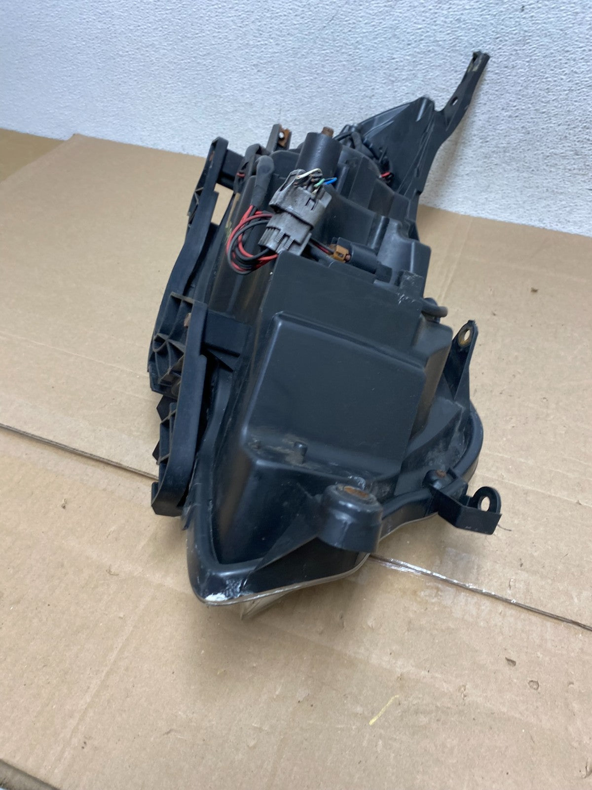2009-2013 Subaru Forester Left Driver LH Halogen Headlight AE4949 DW6