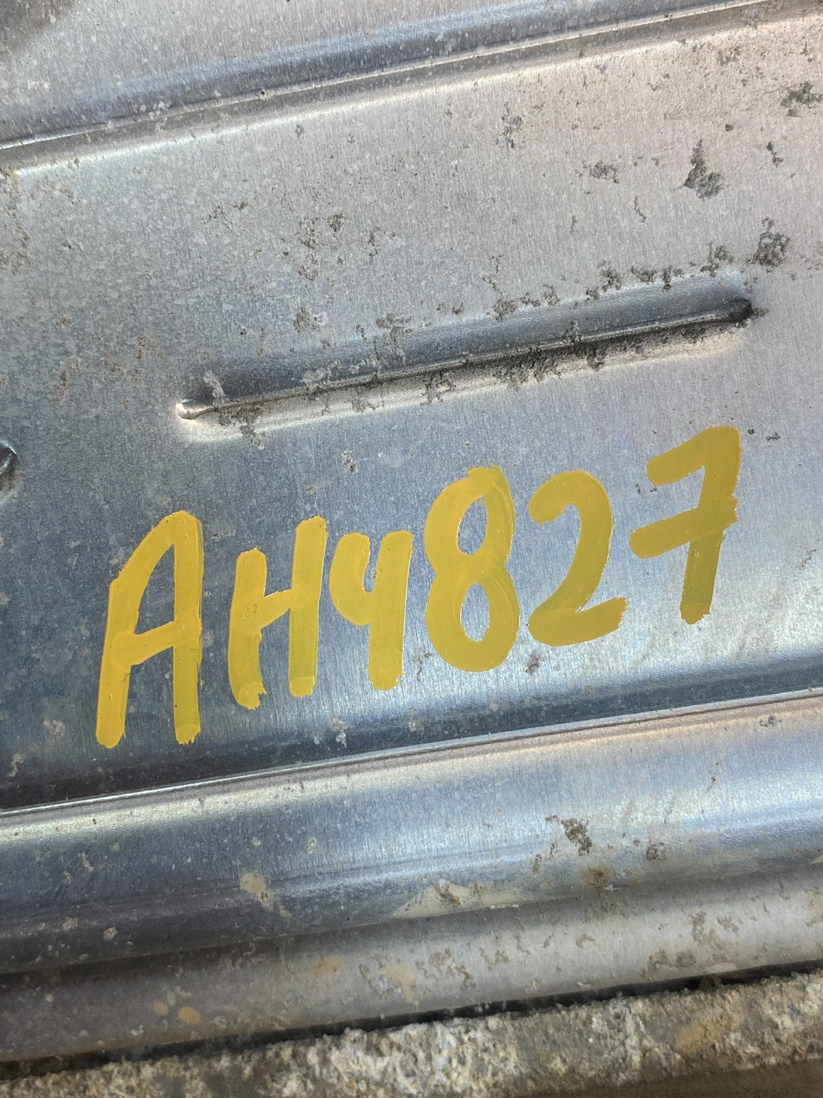 2001-2002 Silverado Tahoe Engine Computer Module 12200411 ECM ECU AH4827 DW3