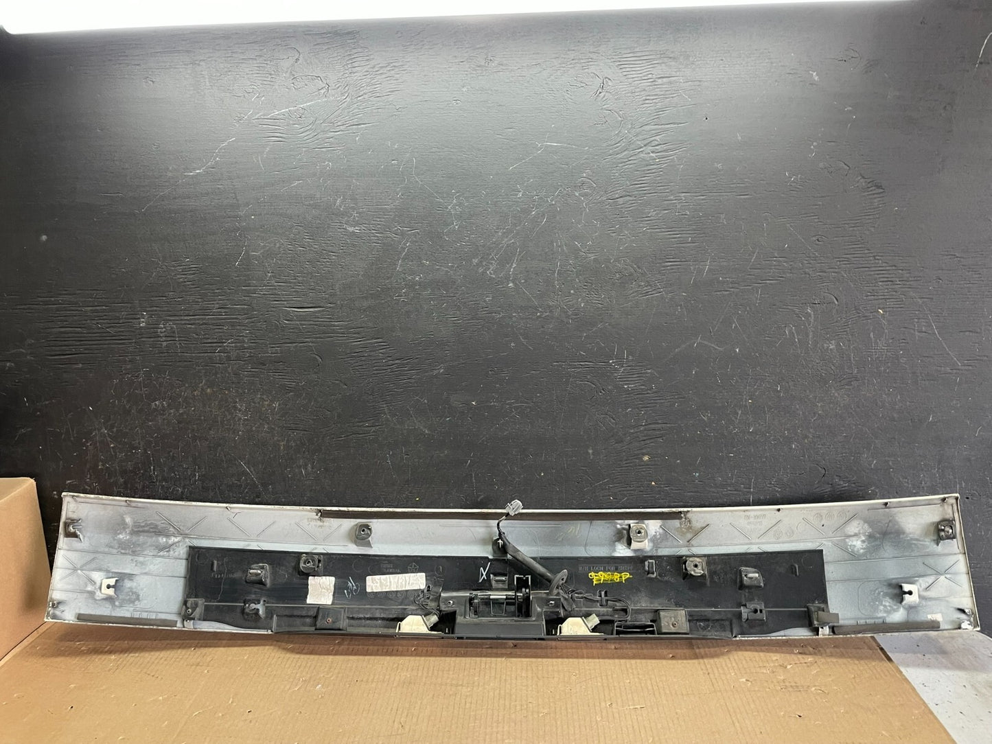 2011-2018 Dodge Grand Caravan Rear Tail Gate Trim Molding Panel OEM L9209 DG11