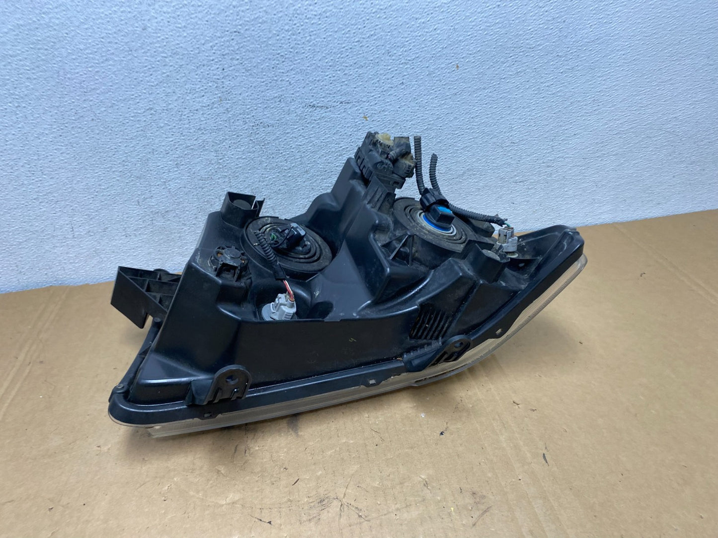 2007 to 2014 Toyota Sequoia Tundra Left Driver LH Headlight Halogen AD2759 DW5