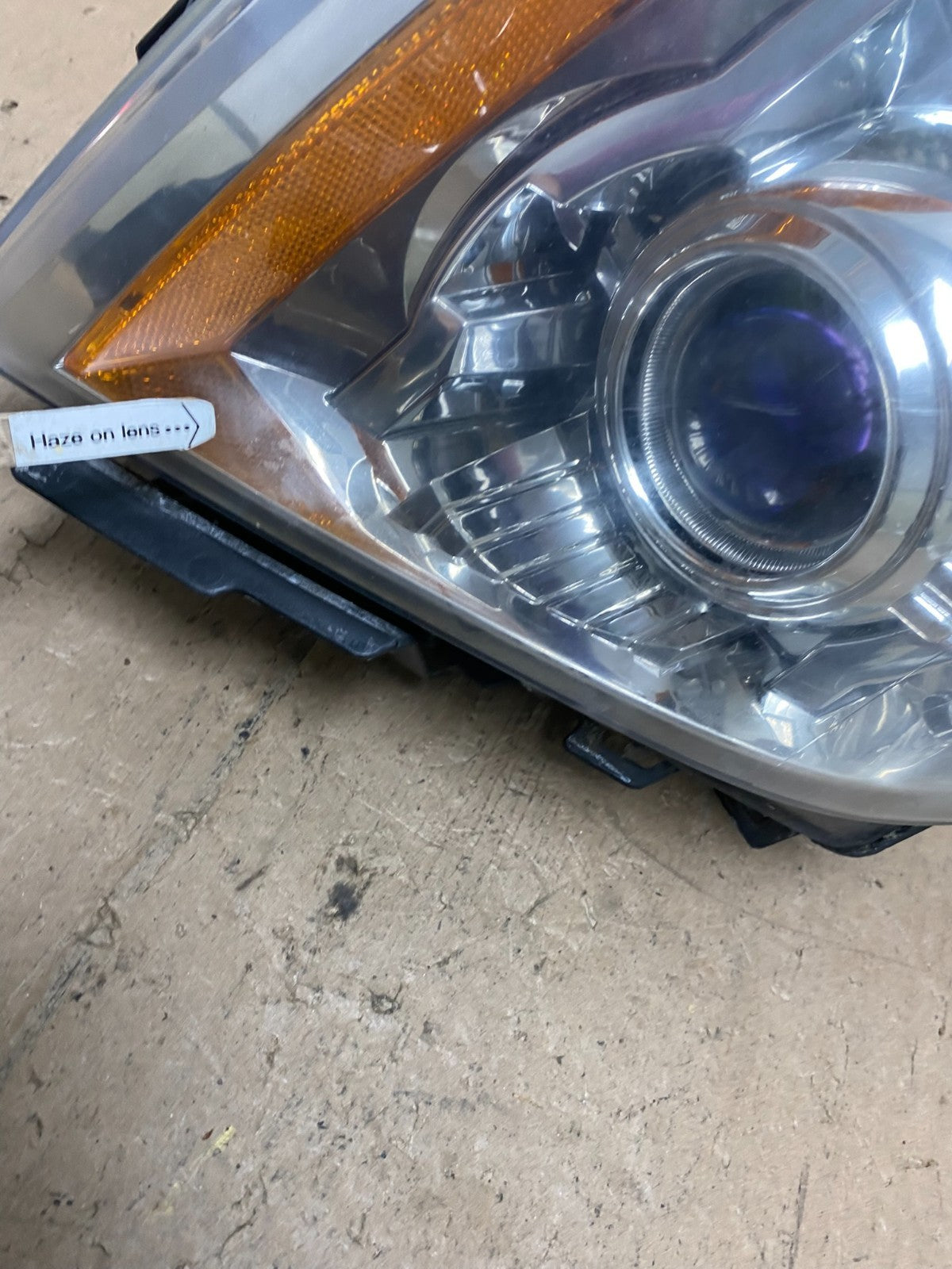 2008 to 2014 Cadillac CTS Left Driver LH Side Xenon Headlight AC6084 DW5