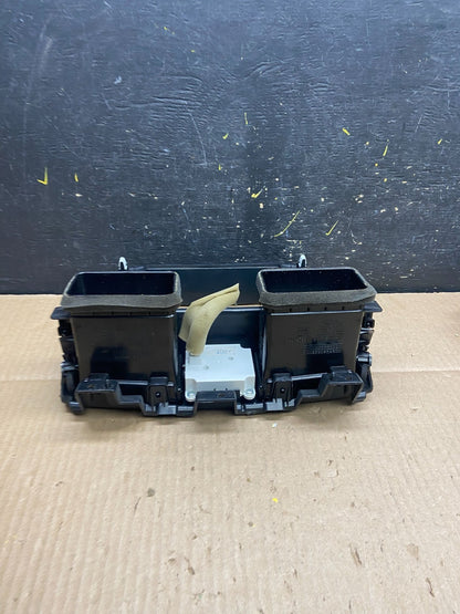 2011 2012 2013 Infiniti M37 Center Dash Radio Bezel W/ Vents Clock u6013 DG5