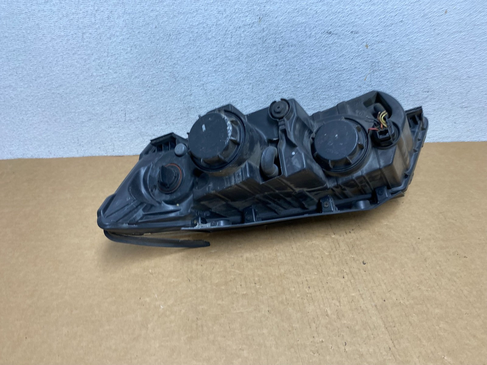 2009 to 2010 Hyundai Sonata Right Passenger RH Side Headlight Halogen AD4540 DW4
