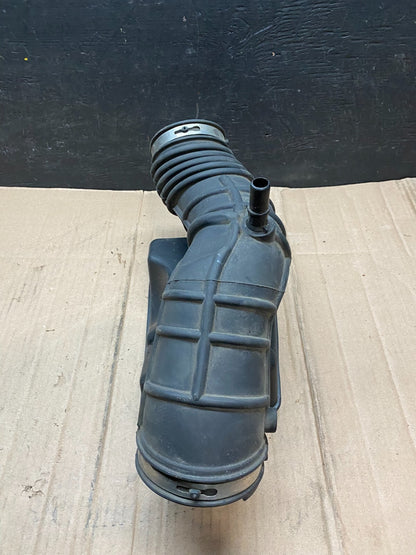 2009-2012 Ford Flex Taurus Lincoln Mks Air Hose  Duct Tube OEM F4106 DG17