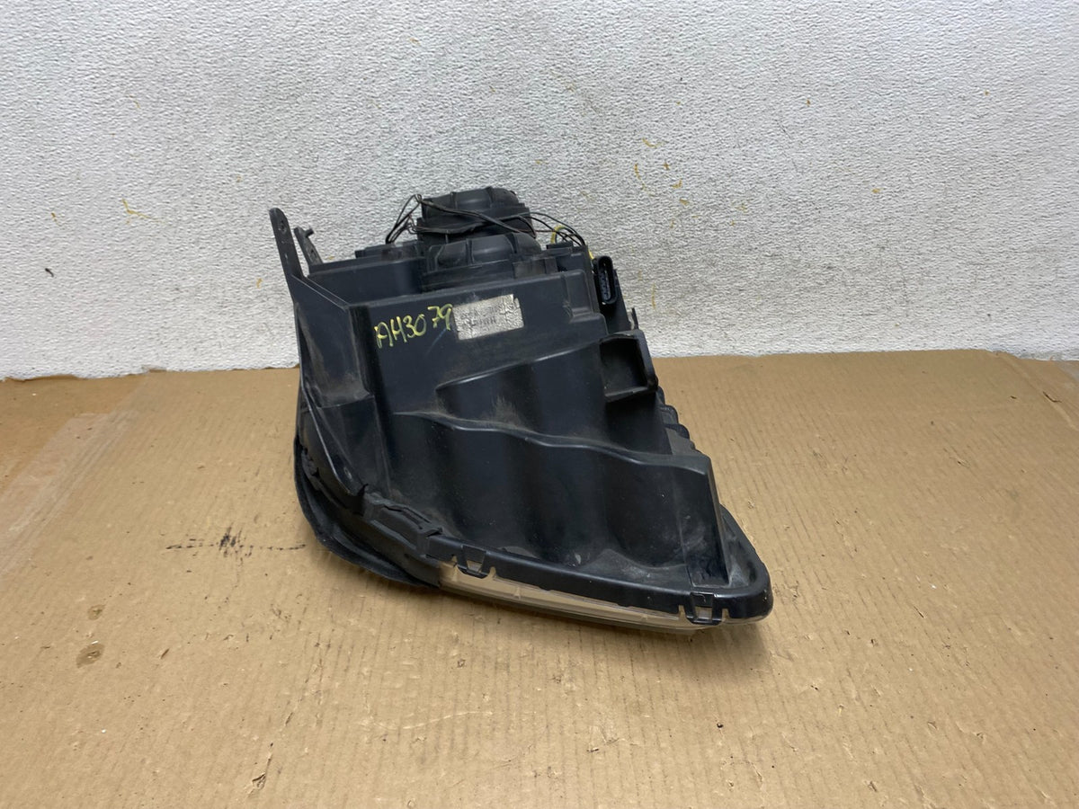 2010 to 2015 GMC Terrain Halogen Passenger Right Rh Side Headlight AH3079 DW8