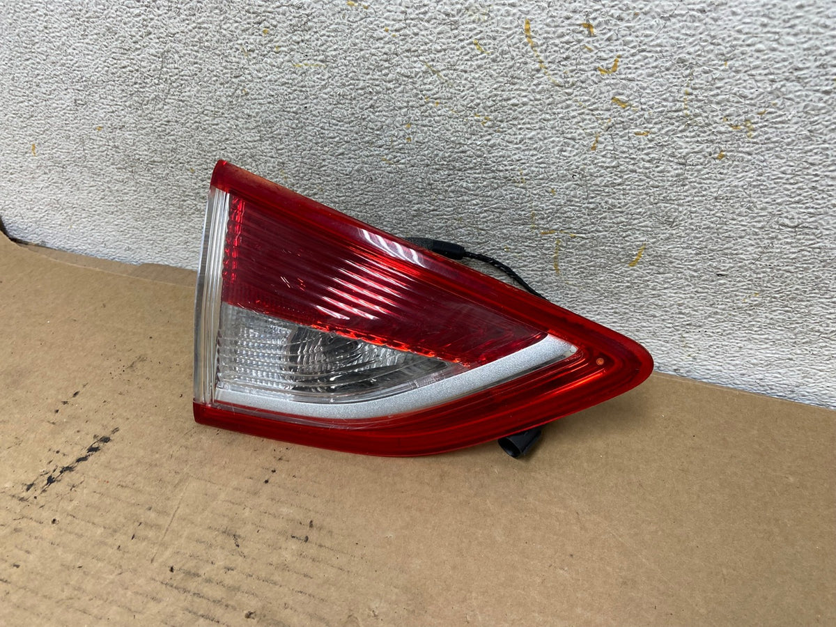 2013 to 2016 Ford Escape Left Driver LH Side Inner Tail Light AH7838 LK2