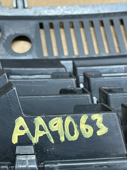 2016 to 2018 Volkswagen Passat Front Upper Grill Grille Oem AA9063 DG15