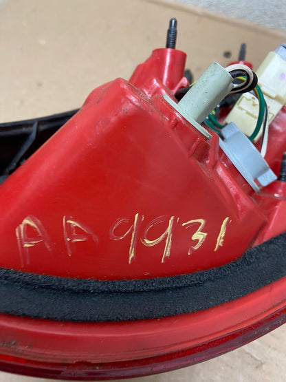 2006 2007 2008 Toyota Rav4 Left Driver LH Side Tail Light OEM AA9931 LK6