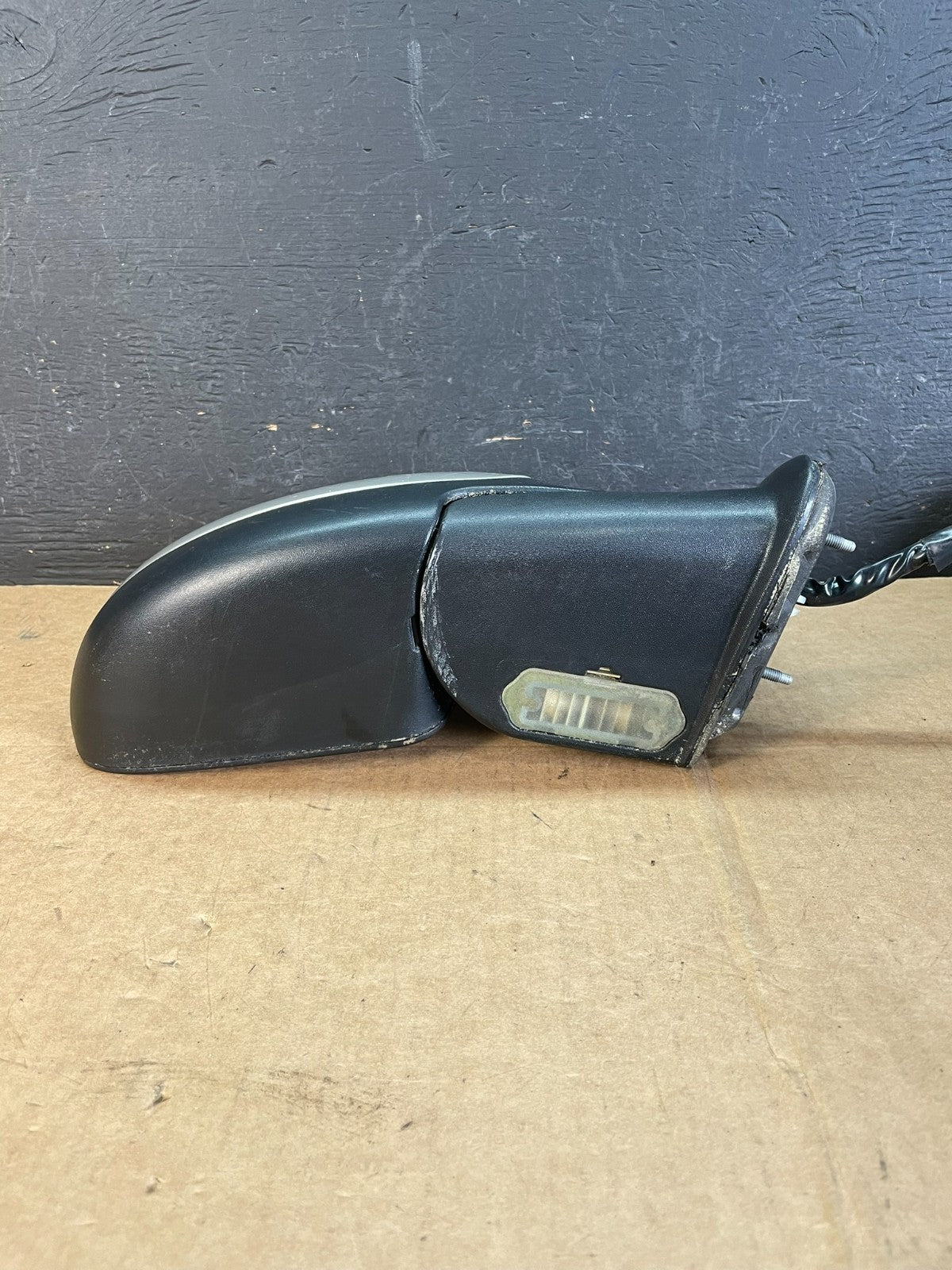 2003 to 2006 Gmc Yukon Right Passenger Turn Signal View Door Mirror AE0911 DG3