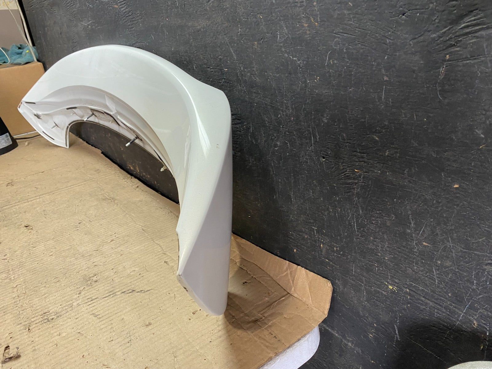 2010 to 2013 Mazda 3 Hatchback Rear Spoiler Wing OEM p3794 DG8