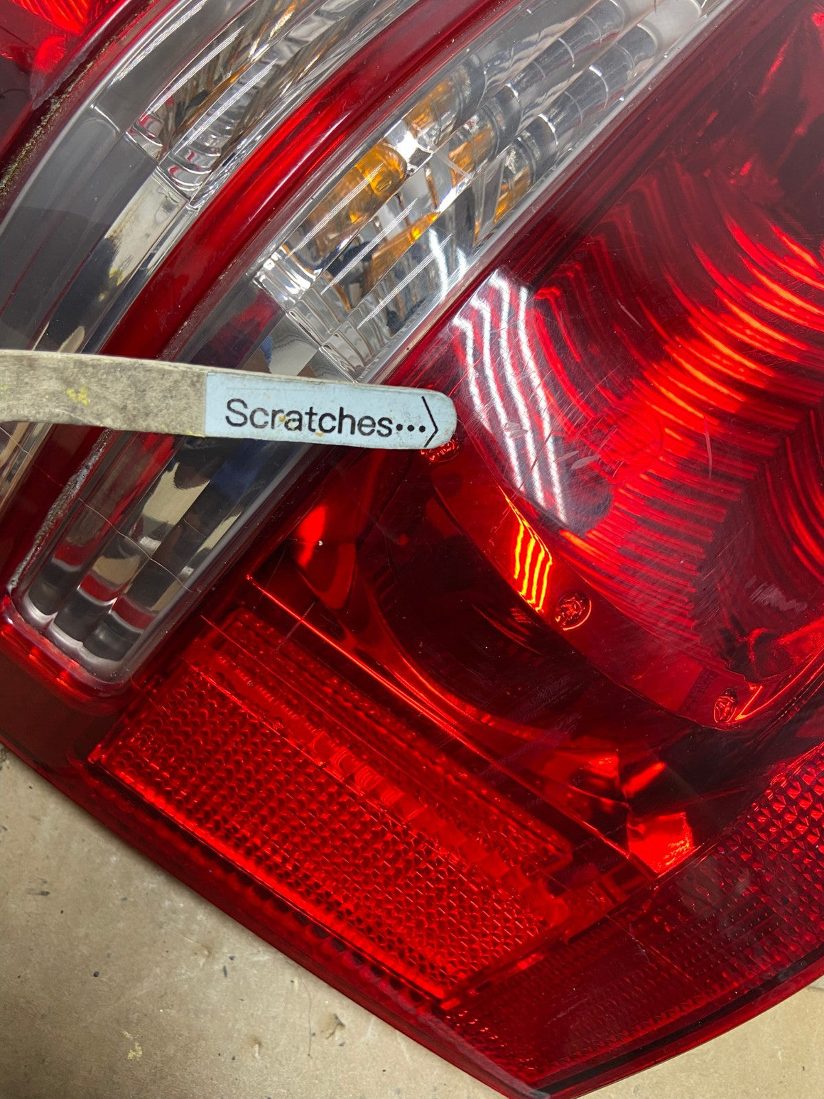 2001 2002 2003 Toyota Highlander Left Driver LH Tail Light Oem AC4171 LK3