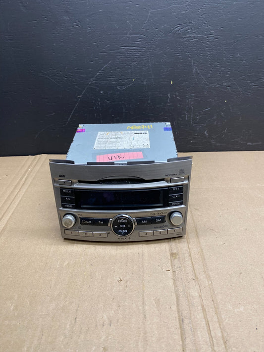 2010 to 2012 Subaru Legacy AM FM CD MP3 Radio Player AB8741 DG0