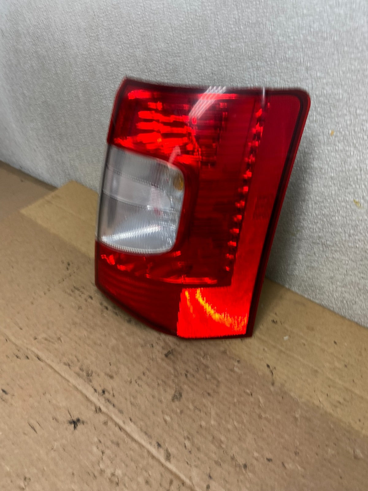 2011-2016 Chrysler Town and Country Right Passenger RH Tail Light AB5265 LK1