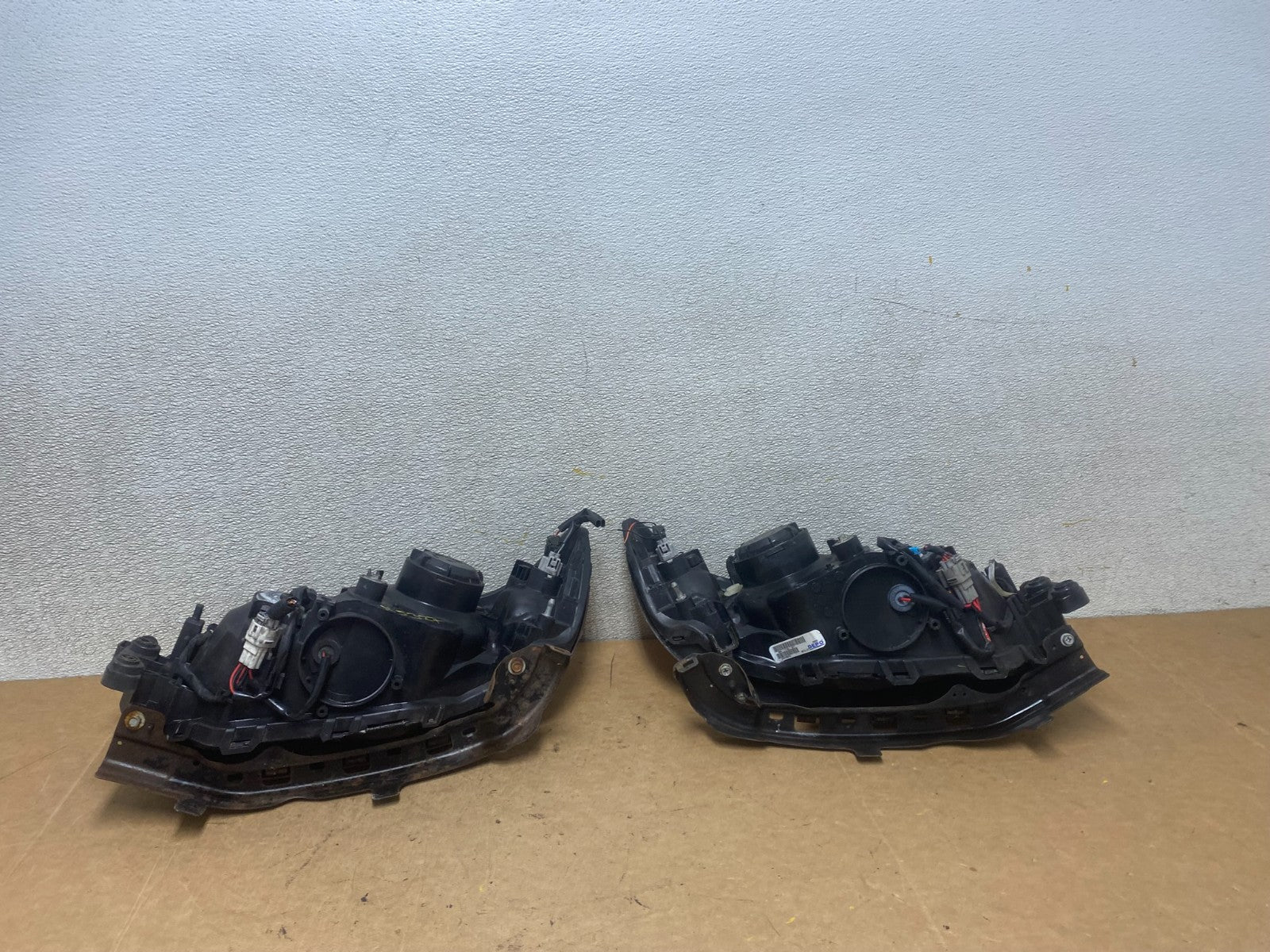 2006-2008 Subaru Forester Left+Right Headlights Halogen X5327 DW13