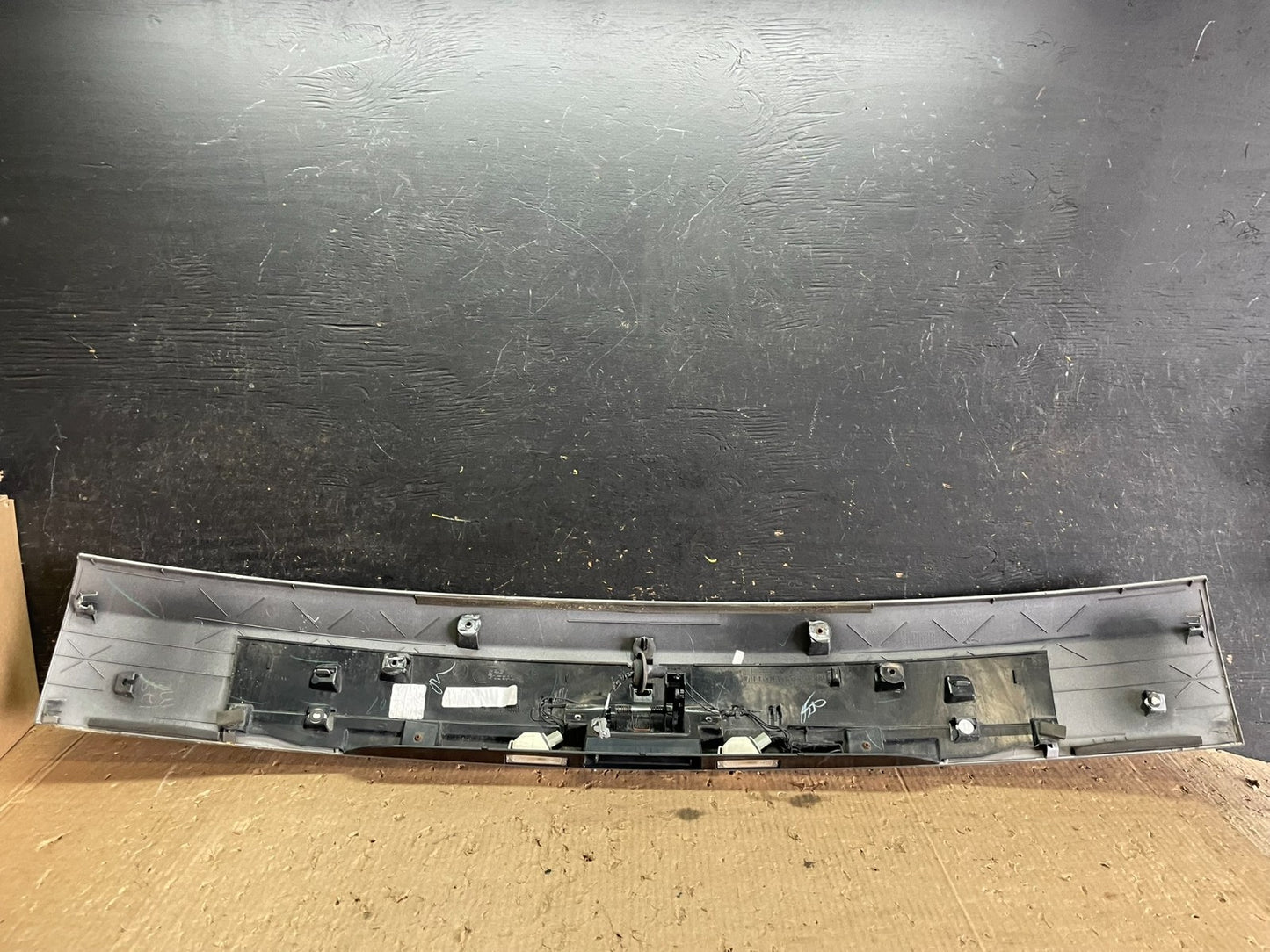 2011-2018 Dodge Grand Caravan Rear Tail Gate Trim Molding Panel OEM Z5617 DG9
