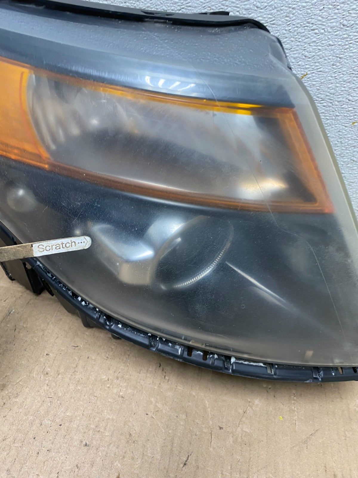 2011 to 2015 Ford Explorer Police Right Passenger Halogen Headlight Oem R7483 DW4