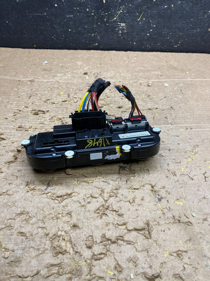 2009 - 2011 Volkswagen CC Center Climate Control Panel AC Heater X1648 DG5