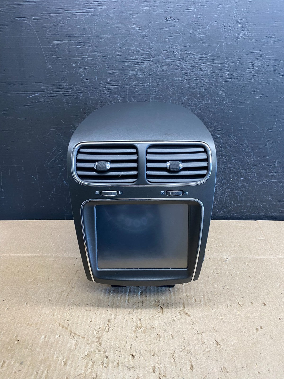 2011 to 2019 Dodge Journey 8.4 Radio Display Screen Air Vents AC9142 DG0