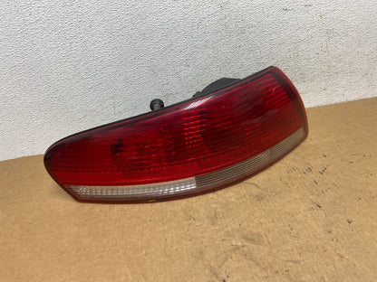2001-2006 Chrysler Sebring Convertible Left Driver LH Tail Light AD4806 LK0