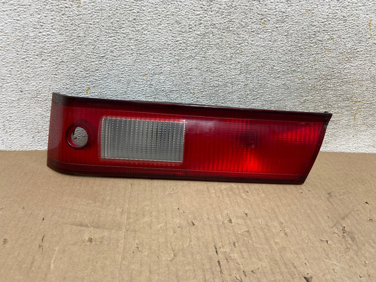 1997 1998 1999 Toyota Camry Tail Light Inner Right Passenger AH5897 LK0