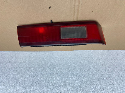 1997 1998 1999 Toyota Camry Tail Light Inner Left Driver LH Inner Oem AB6759 DW0
