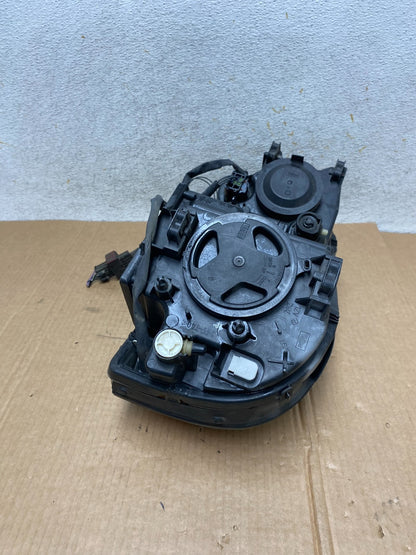 2003 to 2013 Volvo XC90 Right Passenger Rh Side Headlight Halogen AI3826 DW7