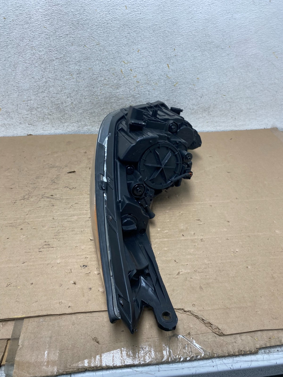 2011 2012 2013 Hyundai Elantra Right Passenger Headlight AI0885 DW5