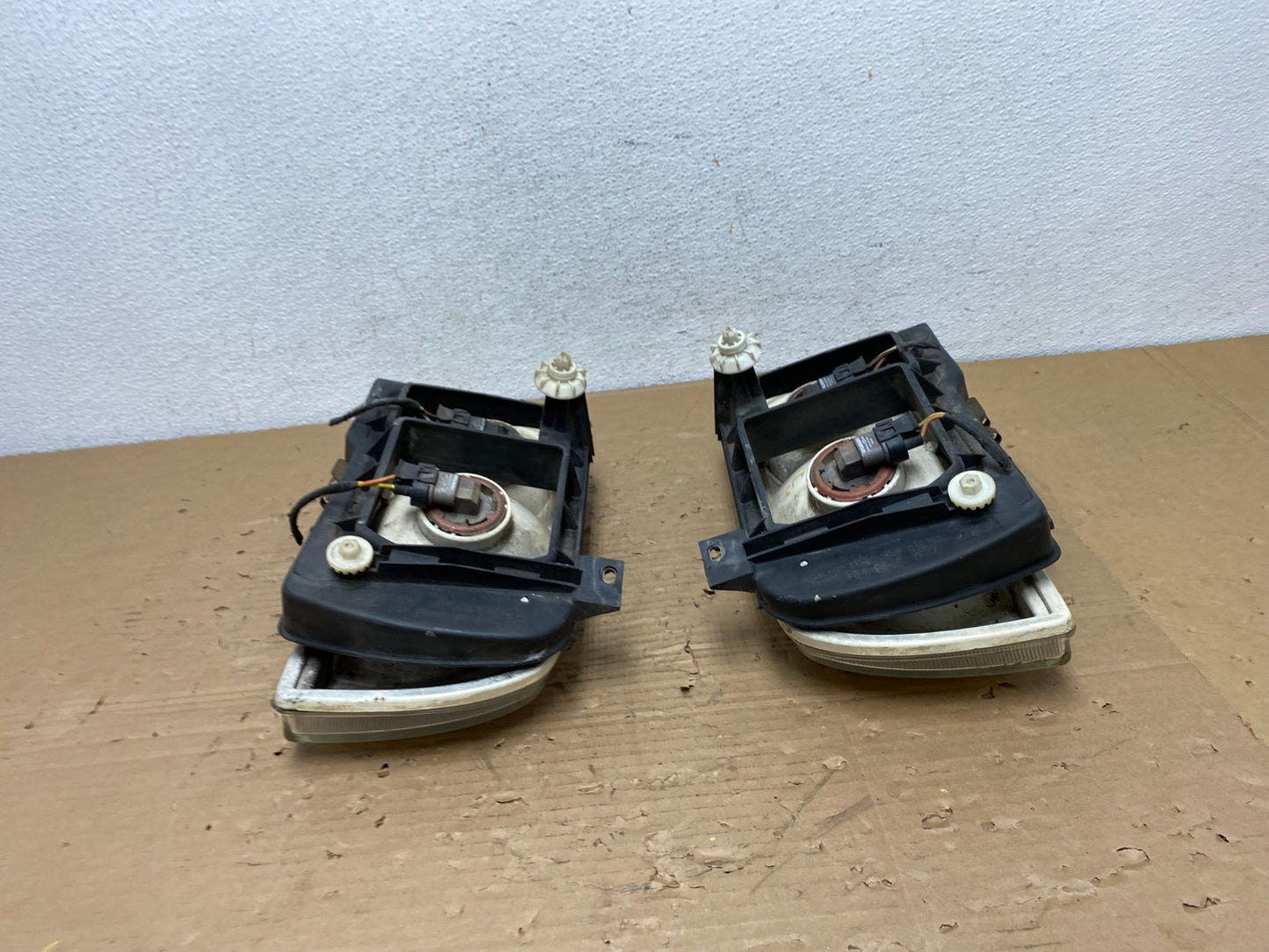1993-1999 Volkswagen Golf MK3 Left+Right Side Set Halogen Headlights AD4341 DG8