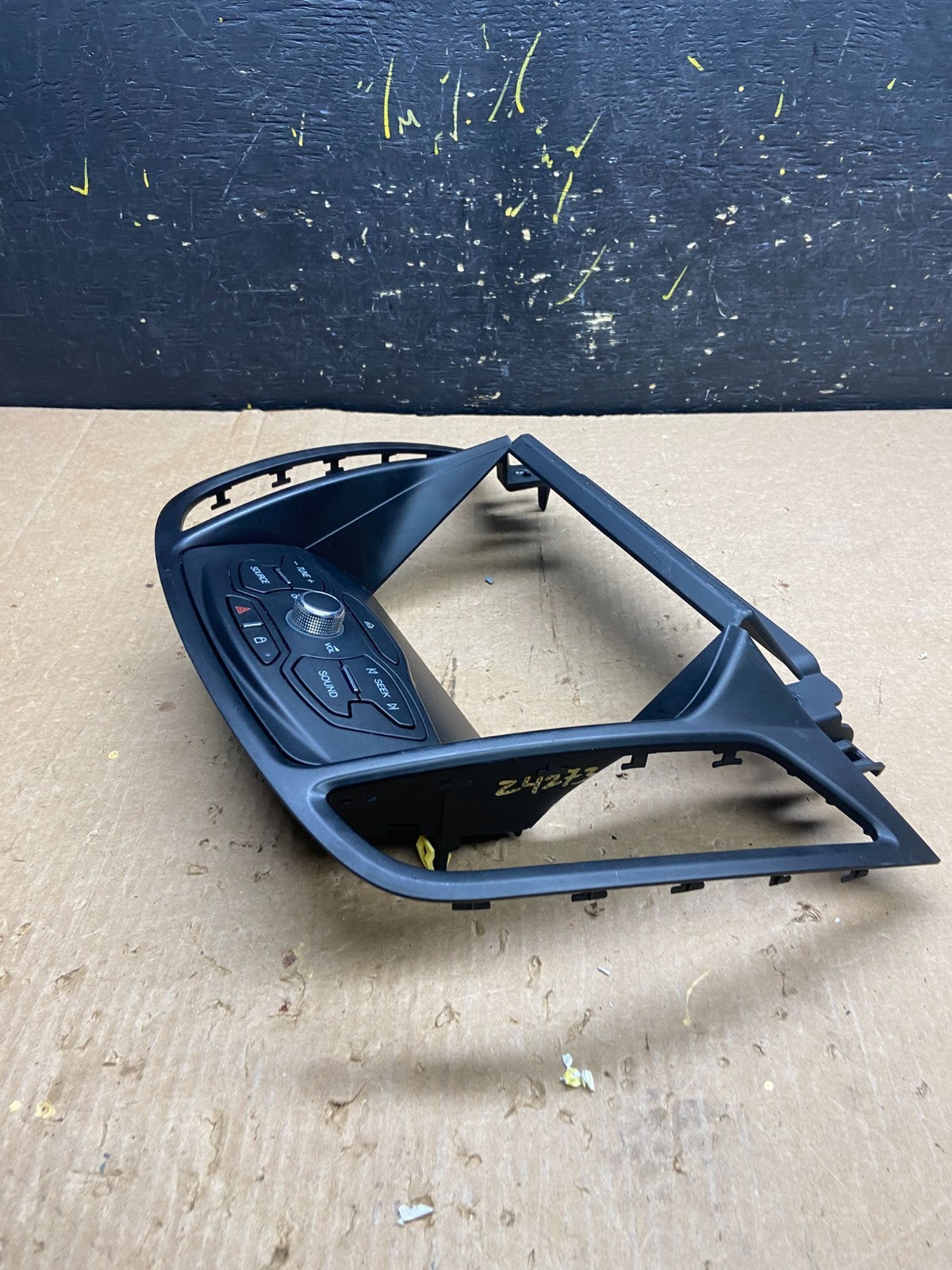 2013 2014 2015 2016 Ford Escape Dash Radio Control Panel Bezel Z4273 DG2