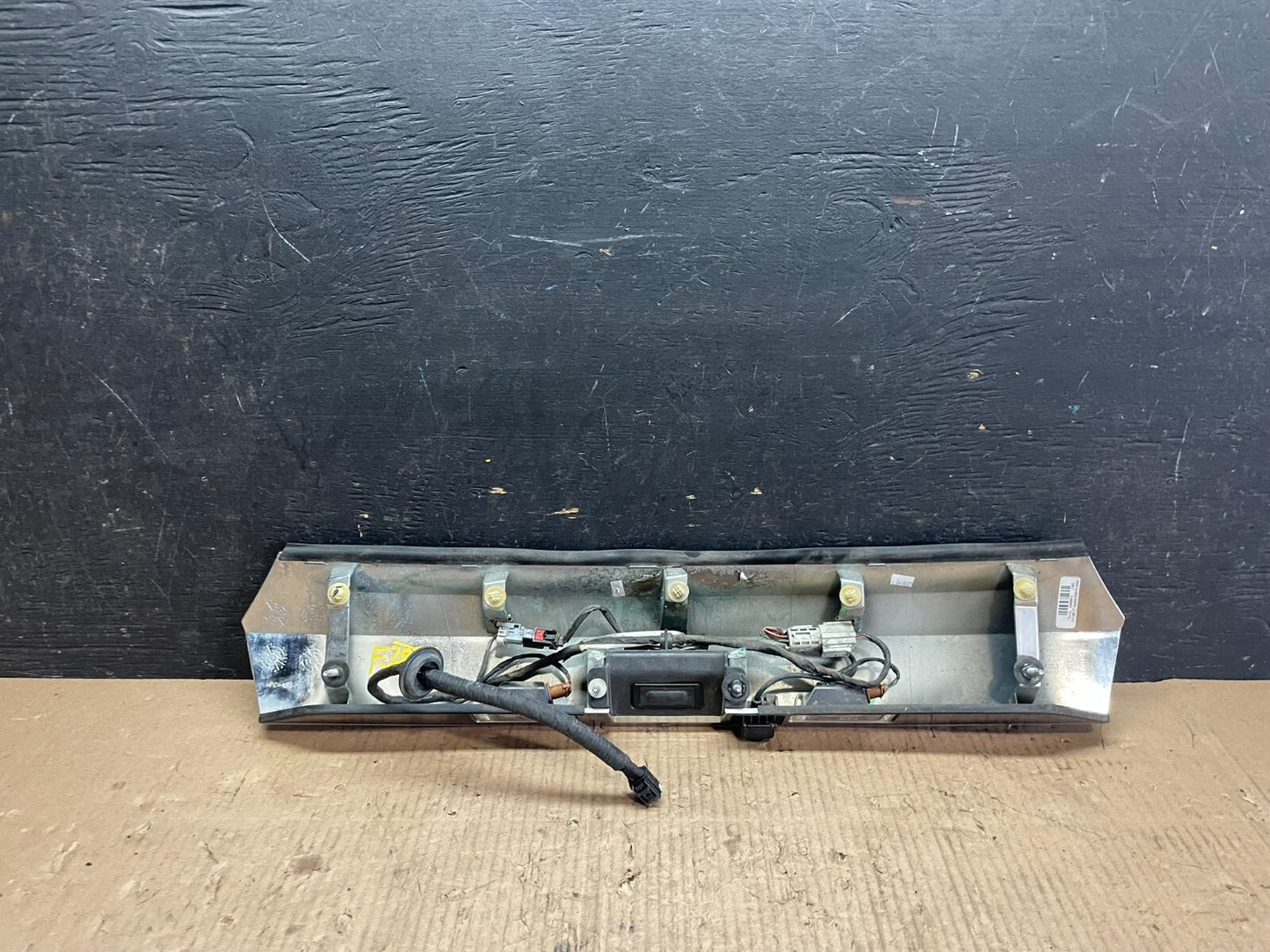 2010-2015 Gmc Terrain Lift Gate Handle Trim Back Up Camera Chrome Panel M6120 DG8
