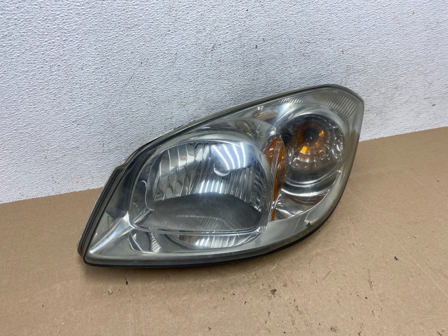 2005-2010 Chevrolet Cobalt Sedan Left Driver LH Halogen Headlight AE5948 DW2
