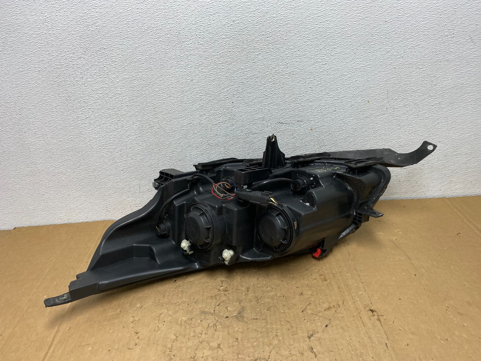 2013 - 2015 Chevrolet Malibu Projector Headlight Right Passenger AD3763 DW6