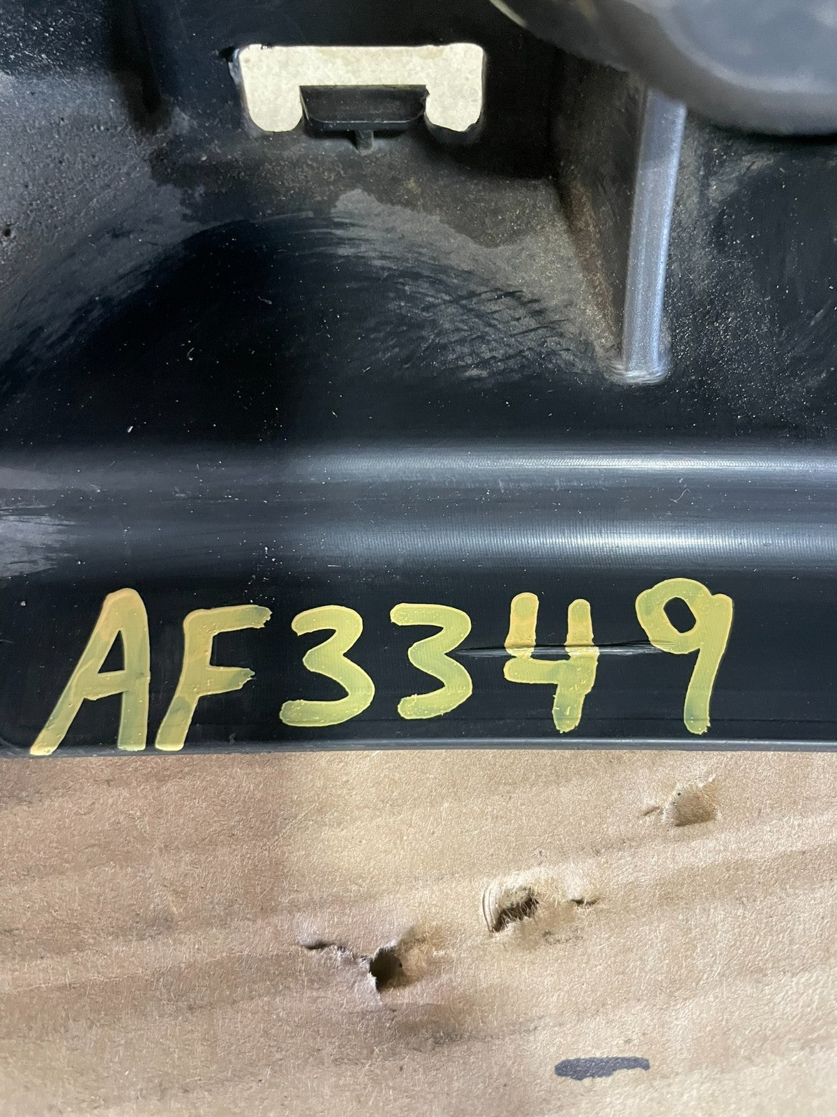 2011 to 2014 Chrysler 300 Front Bumper Energy Absorber Bracket AF3349 DW5