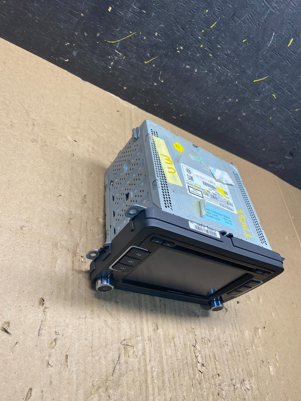 2010 to 2014 Volkswagen Passat Jetta Radio CD Player Screen Navigation T1455 DG2