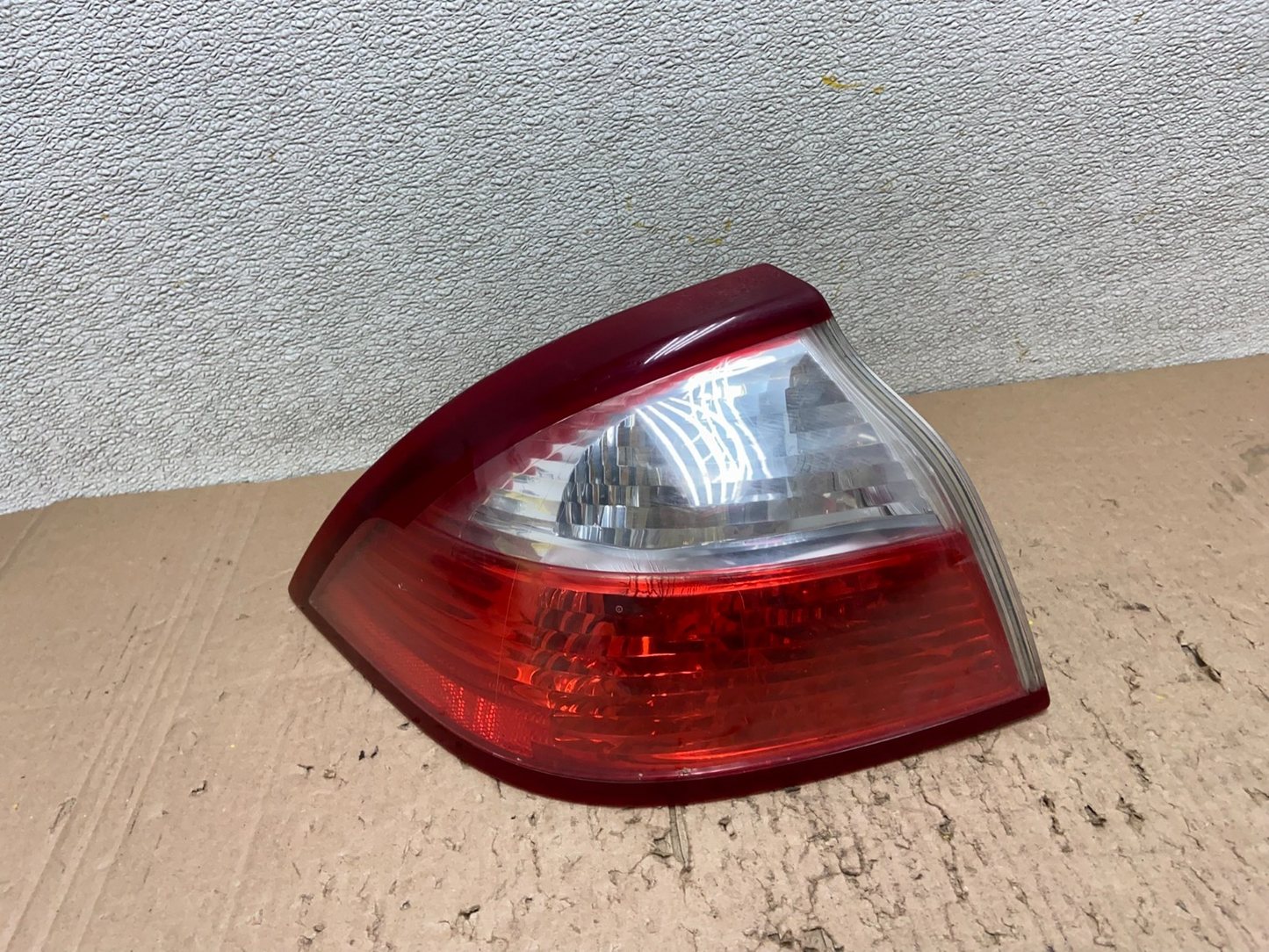 2004 to 2007 Saab 9-3 Convertible Left Driver LH Tail Light Oem Y0577 GD0