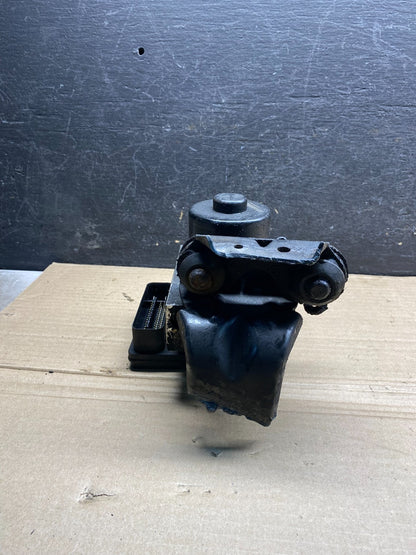 2002 to 2005 Mercedes ML-Class ML320 ABS Control Module A1635450316 AH9615 DG2