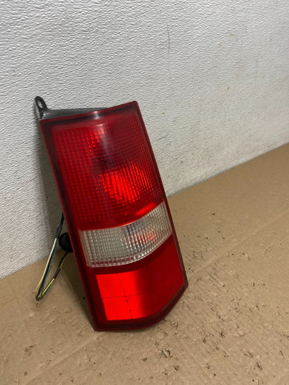 2003 to 2017 Chevrolet Express 1500 Left Driver Side Tail Light Oem I9255 DW2