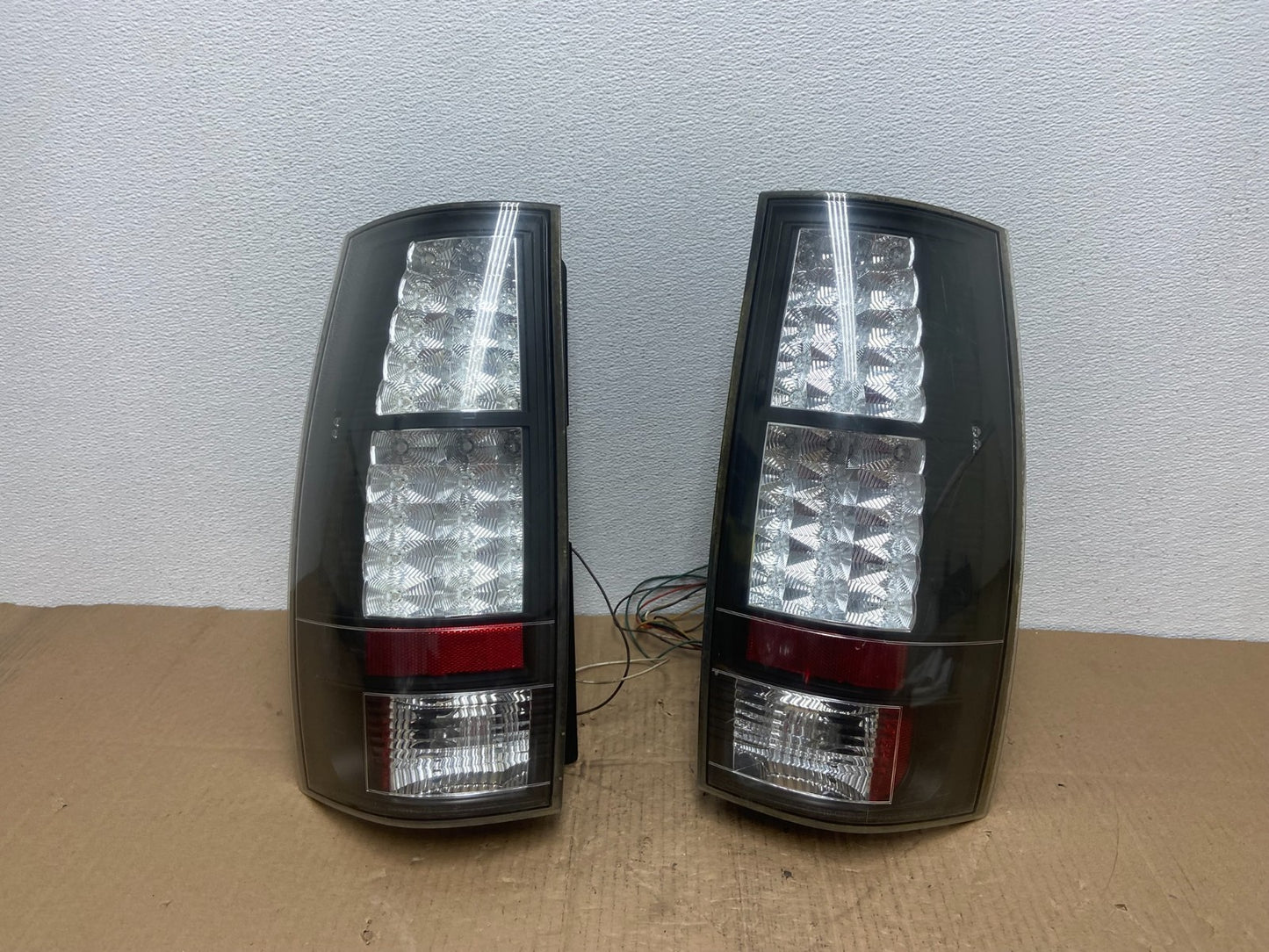2008-2014 Chevrolet Tahoe Suburban Left+Right Set LED Tail Lights AB8273 DG0