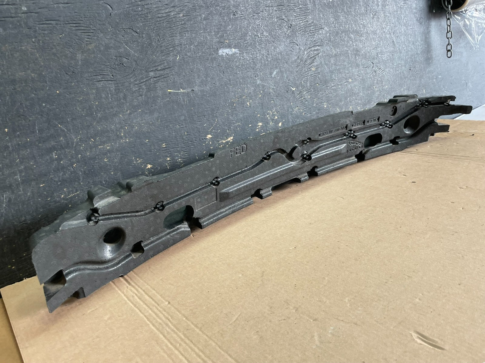2009-2015 JAGUAR XF Front Bumper Impact Shock Absorber Foam z8575 DG5